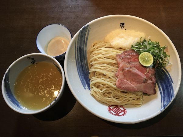 「薬涼 潮つけそば(大盛り)＋釜焼きチャーシュー」@麺や 虎徹の写真