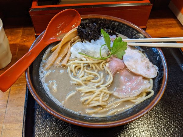 「鶏白湯煮干しそば(煮干し増し)＆ネギチャーシュー丼」@煮干し中華そば つけ麺 海猫の写真