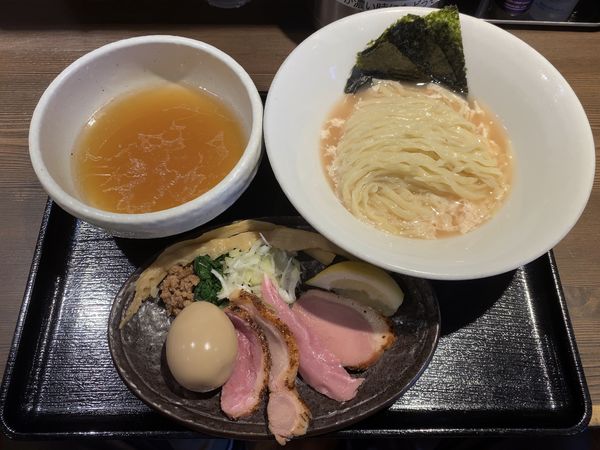 「特製鴨出汁手揉み塩つけ麺」@鴨出汁中華蕎麦 麺屋yoshikiの写真