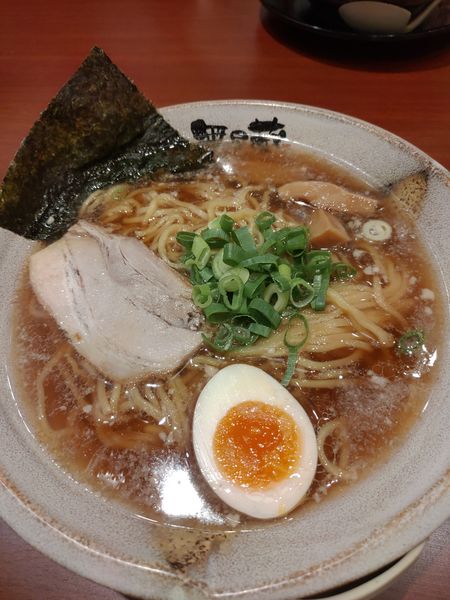 「とりがら醤油」@越後秘蔵麺 無尽蔵 外伝 たかさき家の写真