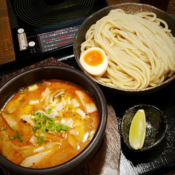 「辛塩つけめん９００円＋短冊チャーシュー１５０円 ＋ライム」@中華そば ことぶきやの写真