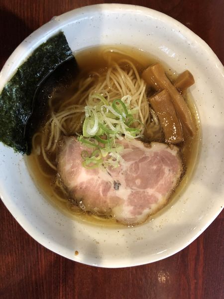 「醤油らぁめん」@上州地鶏ラーメン 翔鶴の写真
