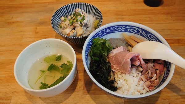 「冷やしあぶらそば 780円 + 炙り真鯛ご飯 500円」@寿製麺よしかわ 坂戸店の写真