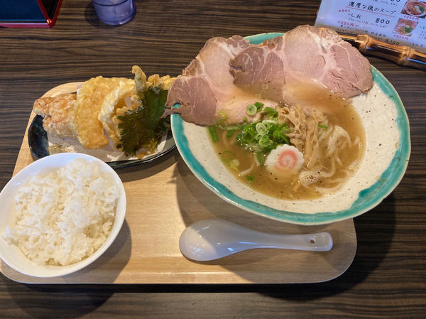 「鶏と和だしのWスープ　セット」@鈴庵 2号店の写真