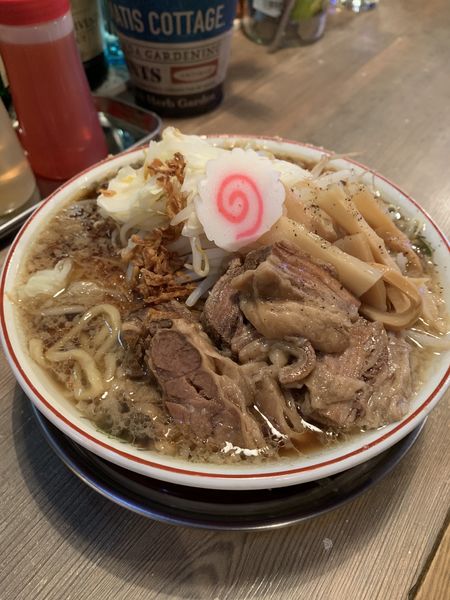 「ウシジロメン 800円」@アイアン麺の写真