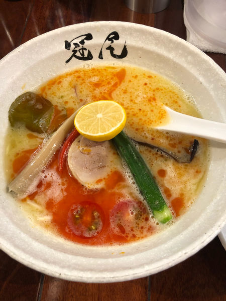 「エスニック白湯らぁめん」@らぁめん冠尾 恵比寿西店の写真