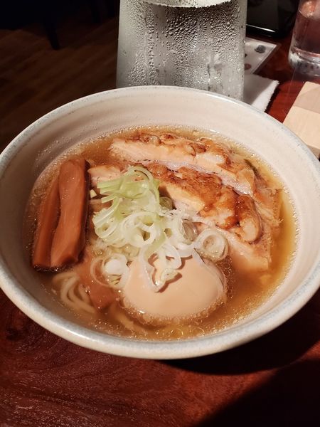「らーめんmacro　特製こだわり煮玉子」@人類みな麺類 東京本店の写真