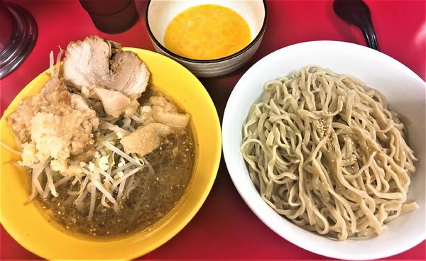 「つけ麺(ニンニク味)麺少なめニンニクアブラ＋生卵」@ラーメン二郎 茨城守谷店の写真