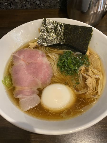 「淡口醤油味玉」@町田汁場 しおらーめん進化 町田駅前店の写真