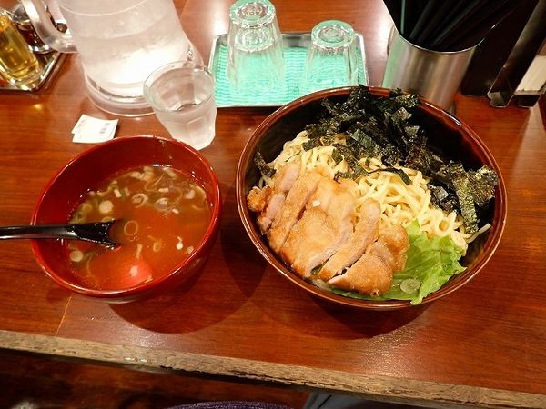 「ざる排骨麺（大）」@万世麺店 新宿西口店の写真