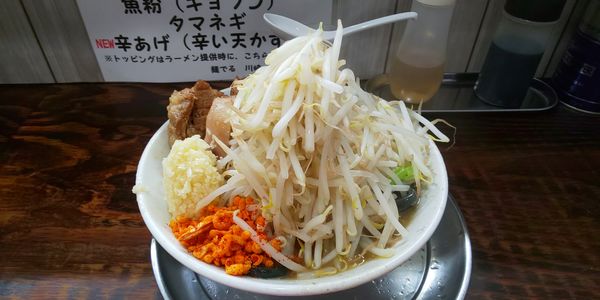 「小ラーメン（ヤサイニンニク辛あげ）」@麺でる 川崎店の写真