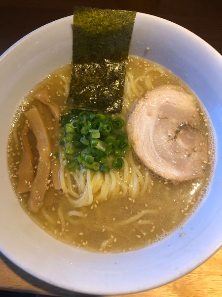 「汐ラーメン　870円」@さかなやらーめんの写真
