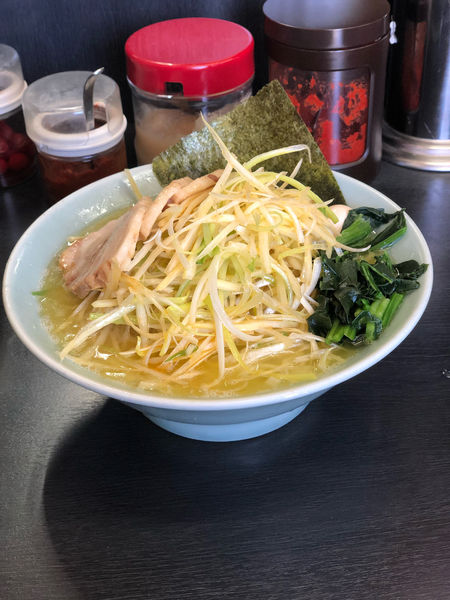「塩とんこつラーメン」@横浜家系ラーメン すずき家の写真
