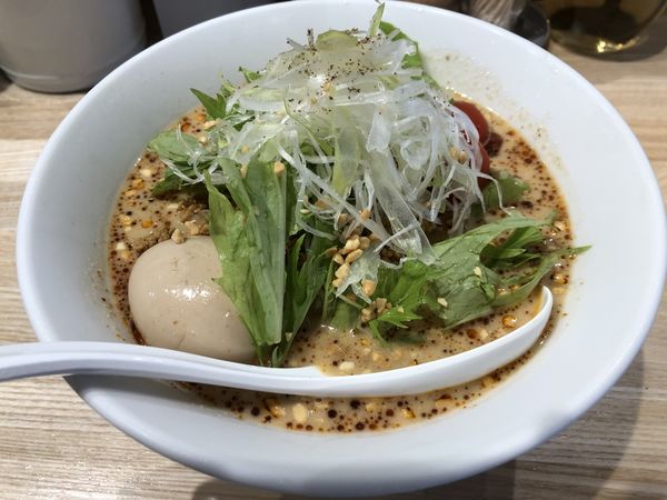 「冷やし担担麺味玉入り+ビール」@中華ソバ ビリケンの写真