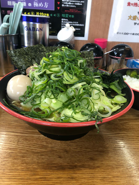 「ネギラーメン大」@麺家 紫極の写真