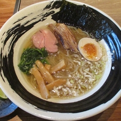 ラム骨らぁ～麺専門店 らむね屋 新宿三丁目店の画像