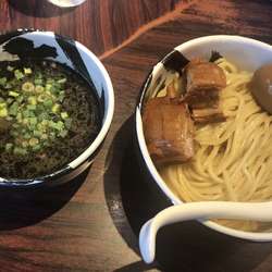濃厚武骨つけ麺 黒