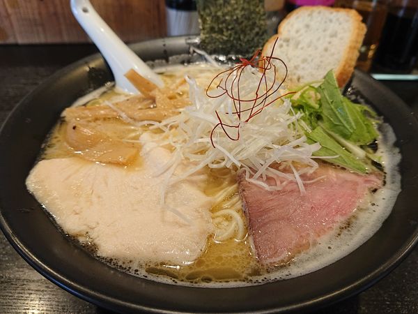 「濃厚鶏白湯(醤油)」@上気元 いただきの写真