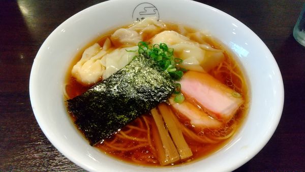 「特製ワンタン麺ハーフ黒だし1000円」@八雲の写真