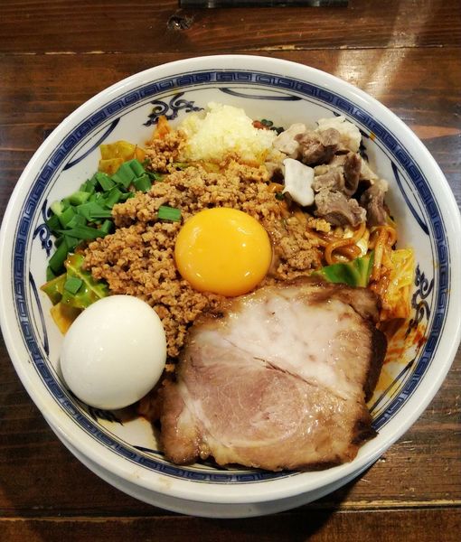 「台湾焼きラーメン 900円＋煮玉子クーポン」@ラーメン 達磨食堂の写真