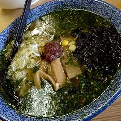 梅しそらぁ麺　880円