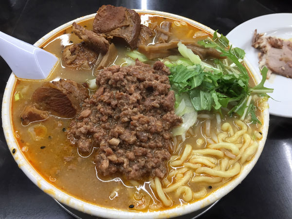 「角煮みそラーメン」@手打らーめん 勝龍の写真