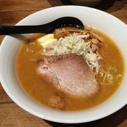 味噌バターラーメン