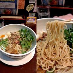 『冷やし台湾ラーメン+大盛+パクチー』