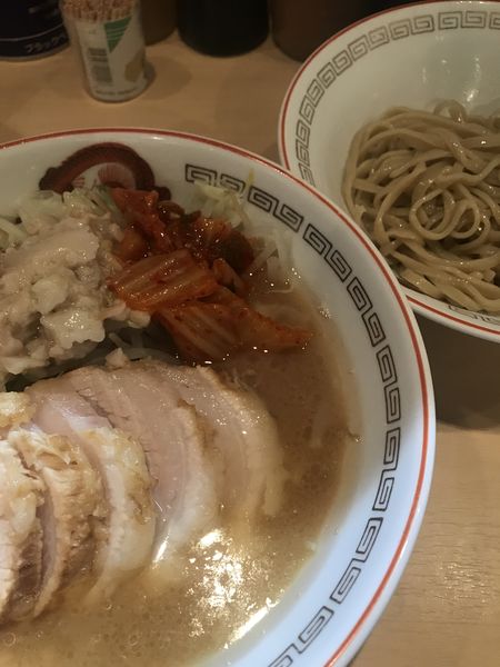 「ミニブタつけ麺、ヤサイ、ニンニク、アブラ、アレ」@豚山 中野店の写真