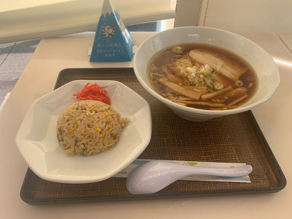 「ラーメン+半チャーハンセット」@双葉SA(下り)フードコートの写真