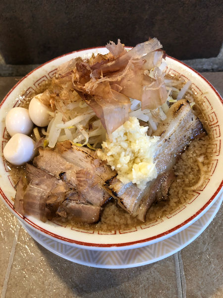 「マンモスラーメン　うずら　ニンニクあり」@泪橋 溝の口店の写真