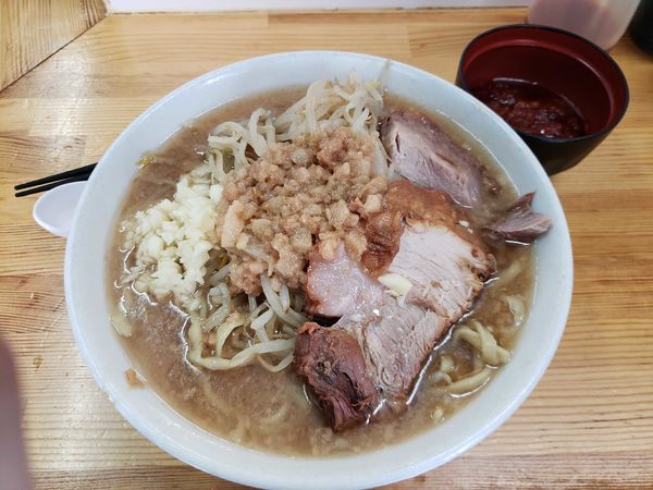「ラーメン＋野菜少なめ/辛いアブラ追加」@俺の生きる道 白山店の写真