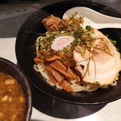 最高峰牛骨ラーメン 麺房 徳山の画像