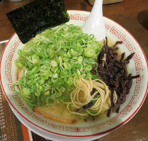 「ねぎ（バリカタ。850円）」@博多長浜ラーメン フクフクの写真