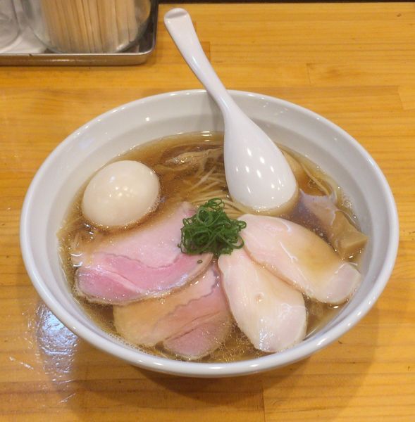 「全乗せ 醤油らーめん」@麺響万蕾の写真