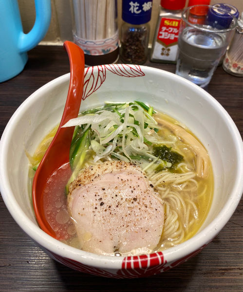 「冷たい貝出汁白醤油らーめん¥930・他」@麺処 あす花の写真