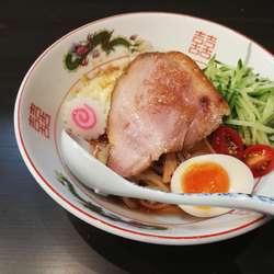 冷やし中華麺　梨