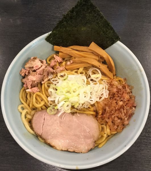 「油そば（大盛） 940円」@油そば 兎に角 南守谷店の写真