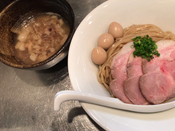 「悶絶背脂つけ麺＋さんじ玉SP(冷しすりおろし生姜と自家製ぽん」@さんじの写真
