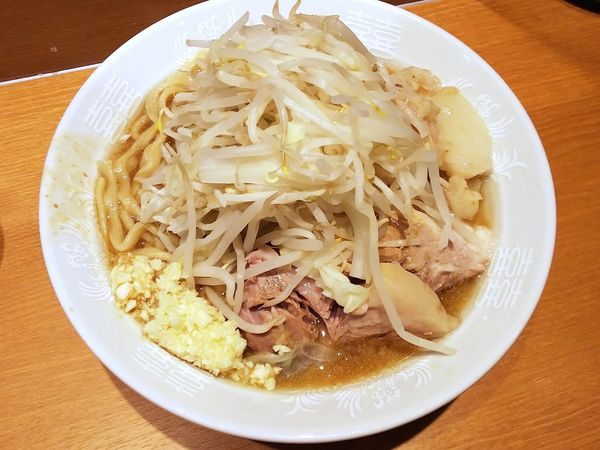 「豚麺　ニンニクアブラ　750円」@麺屋 長次郎の写真