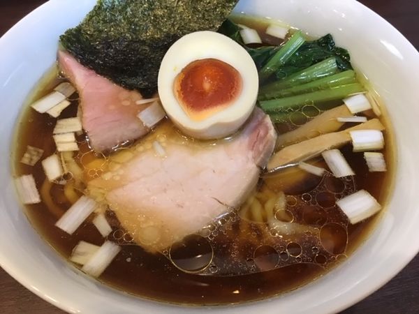 「醤油らーめん800円」@とものもとの写真