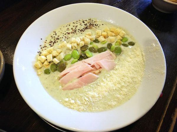 「だだちゃ豆の冷やしそば」@立ち呑み居酒屋 金町製麺の写真
