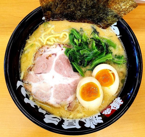 「濃厚味玉ラーメン」@韮崎家の写真
