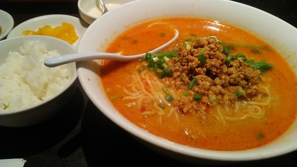 「担々面 720円＋Aセット 180円」@華連河の写真