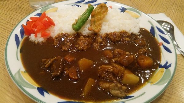 「ビーフカレー 650円＋トッピング野菜 100円」@カレーハウス ピヨの写真