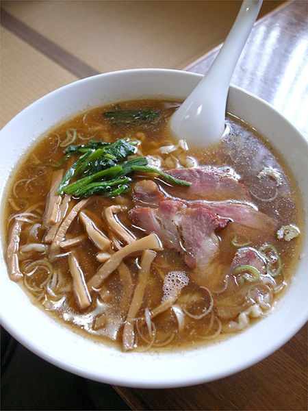 「醤油らーめん…750円」@ヤマシロの写真