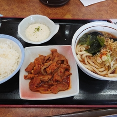 山田うどん あたご店の画像