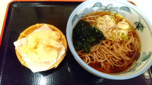 「小海老天そば500円」@四谷 政吉の写真