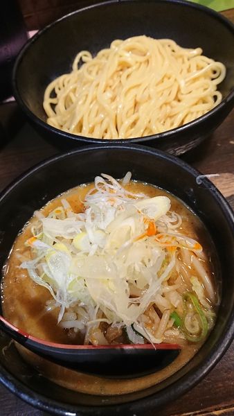 「辛味噌つけ麺」@麺処 花田 池袋店の写真