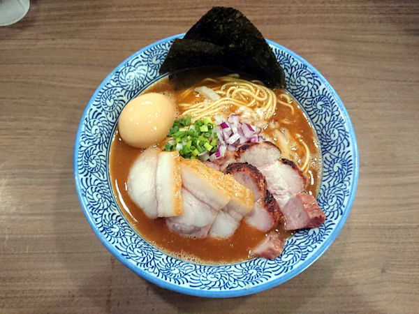 「限定 特製鶏豚骨そば」@煮干しつけ麺 宮元の写真